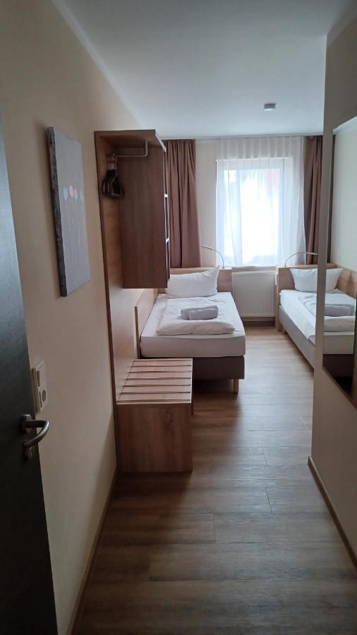 Pension Am Stern Leipzig Extérieur photo